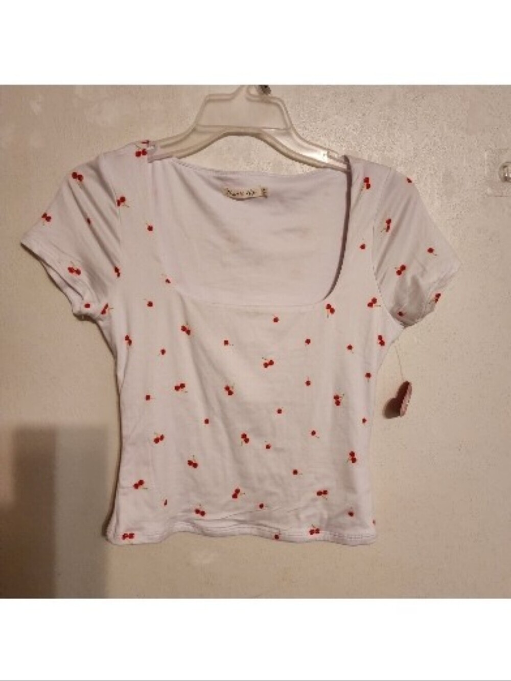 Heart & Hips Baby Tee Red Cherry Print Size M NWT